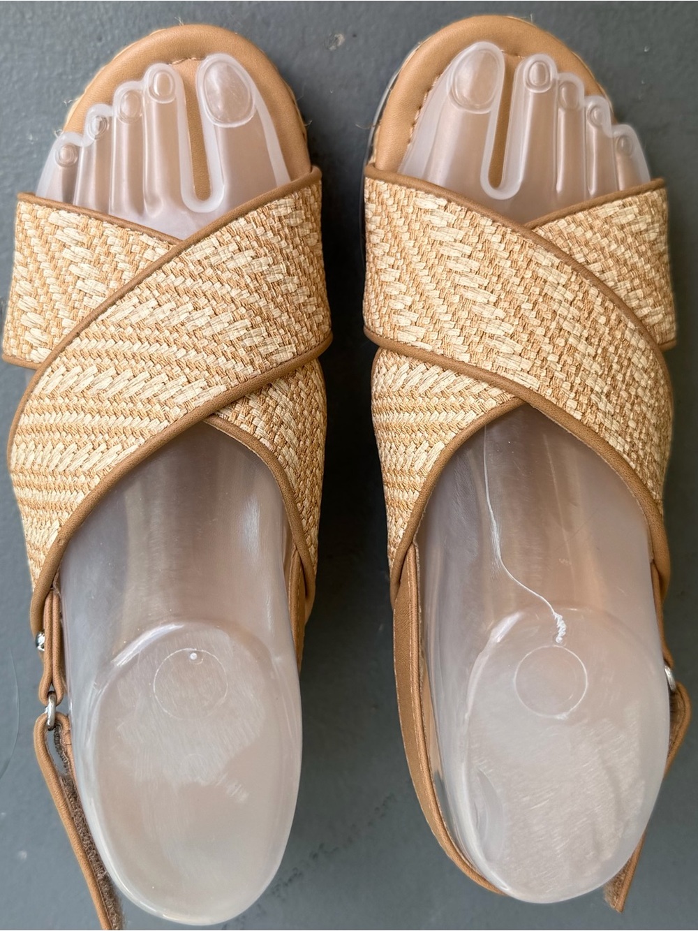 DV Dolce Vita Varden Tan Woven Raffia Platform Wedge Sandals Size 4Y